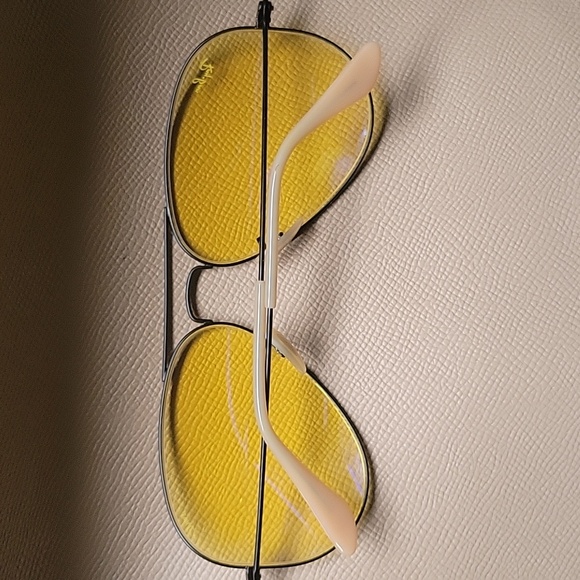 Ray-Ban Black Frame with Gold Lenses Sunglasses - Picture 4 of 4